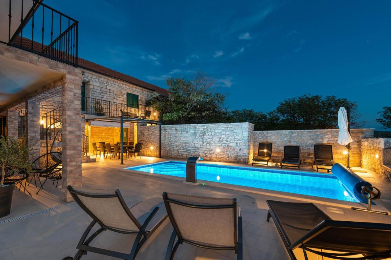 Stone Villa Didovi Snovi With Heated Pool Lisane Ostrovicke Exterior photo