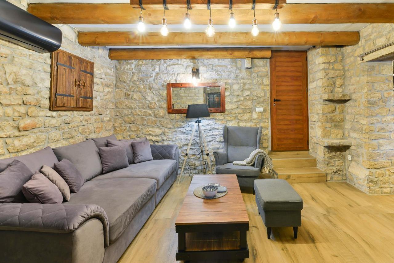 Stone Villa Didovi Snovi With Heated Pool Lisane Ostrovicke Exterior photo